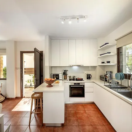 Ionion 27 Semesterbostad Ayia Napa