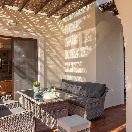 Semesterbostad Ionion 27