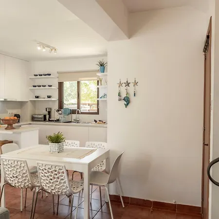 Σπίτι διακοπών Ionion 27 *