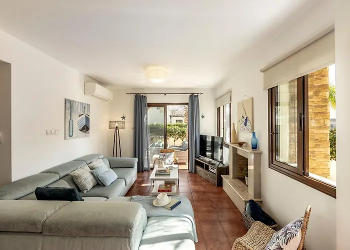 Ionion 27 * Ayia Napa