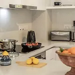 Ionion 27 Nyaraló